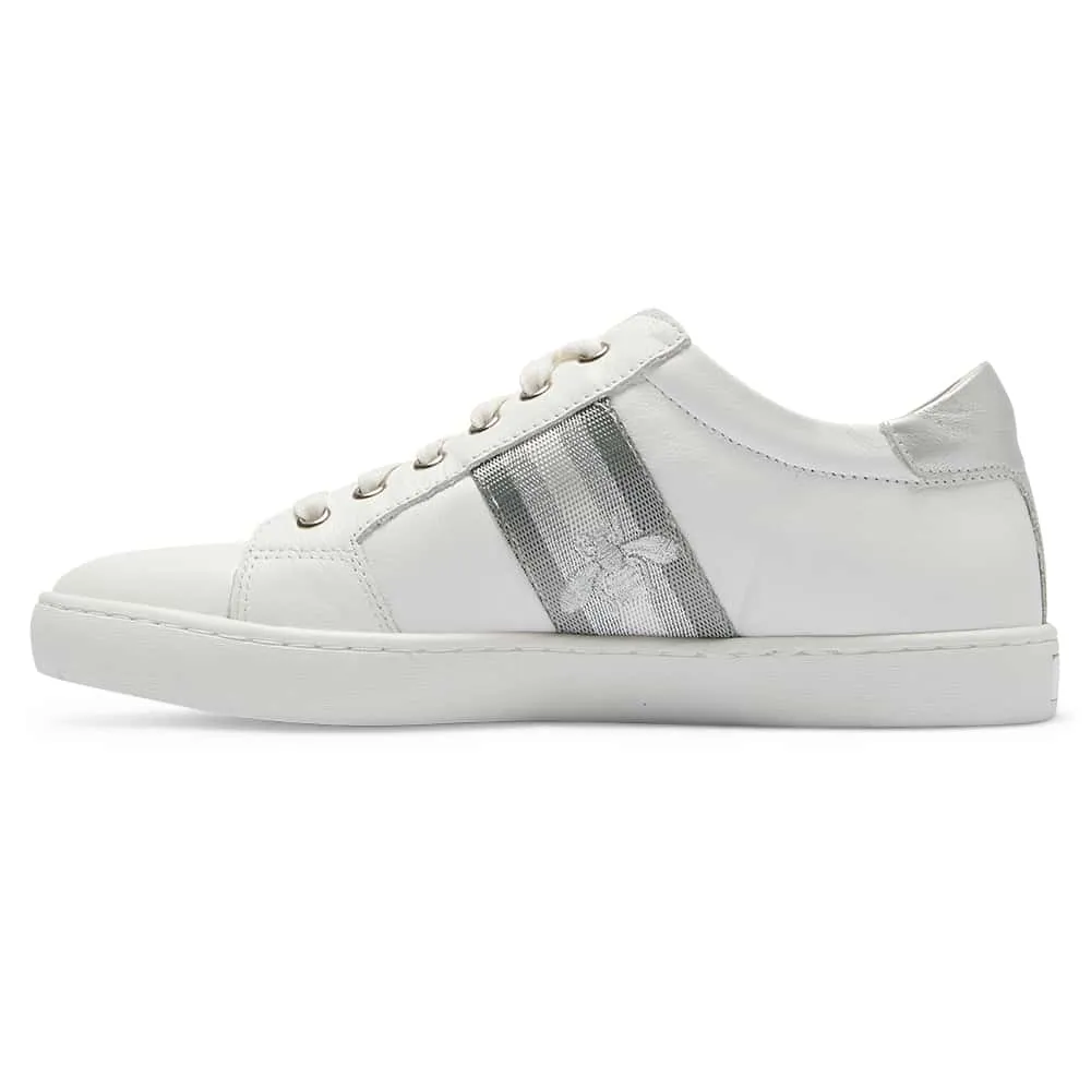 Belem Sneaker in White And Silver Leather