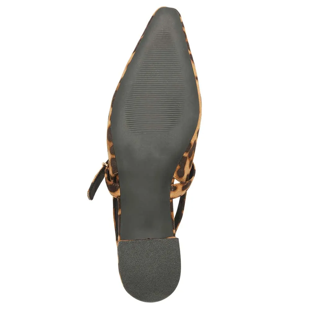 Bianca Flat in Animal