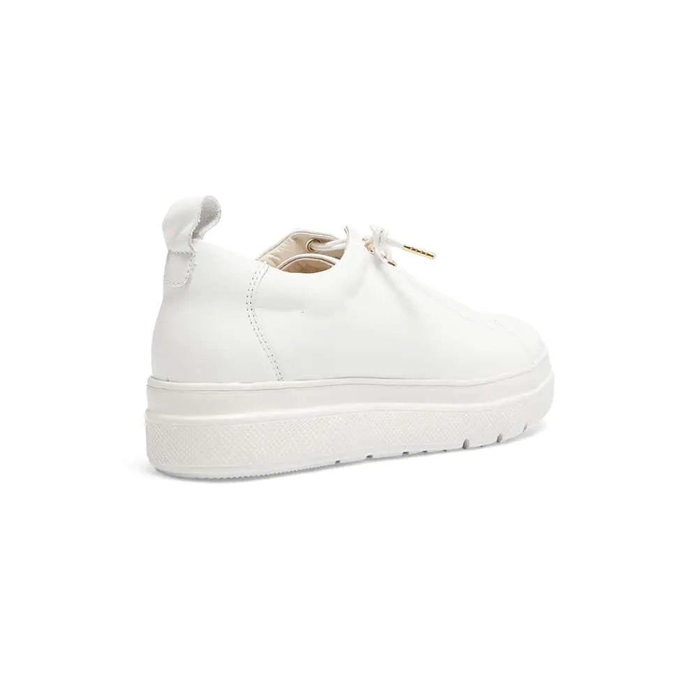 Bison Sneaker in White Leather