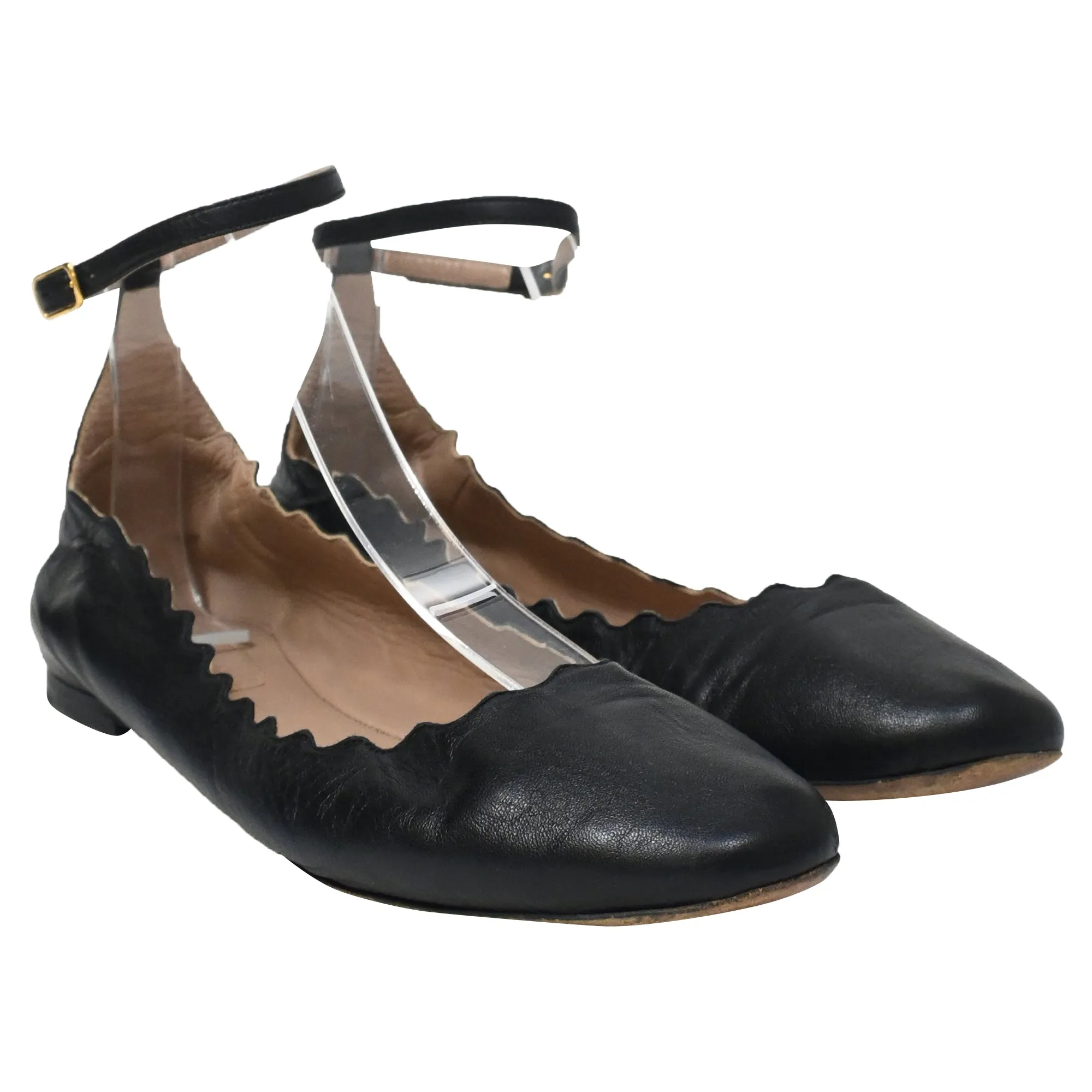 Chlo Scallop Accent Ankle Strap Ballet Flats in Black Leather