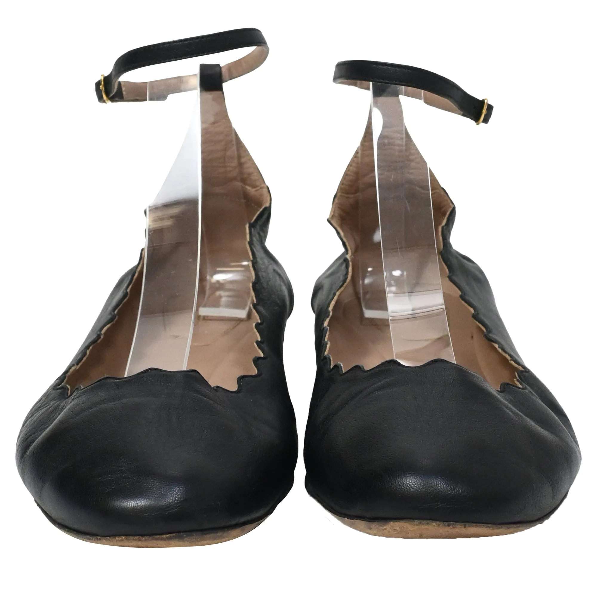 Chlo Scallop Accent Ankle Strap Ballet Flats in Black Leather