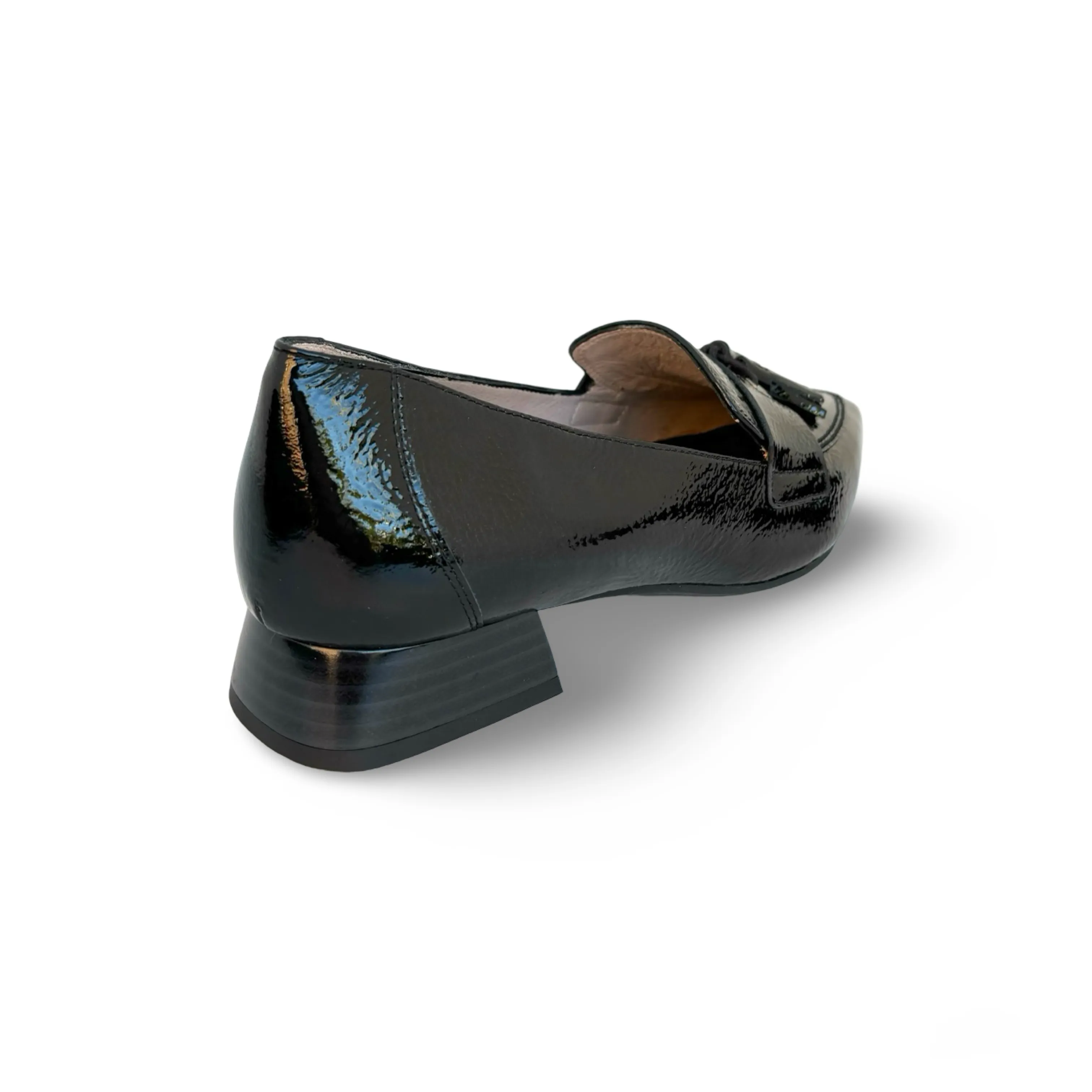 Dali Black Tassel Flat