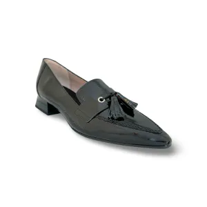 Dali Black Tassel Flat