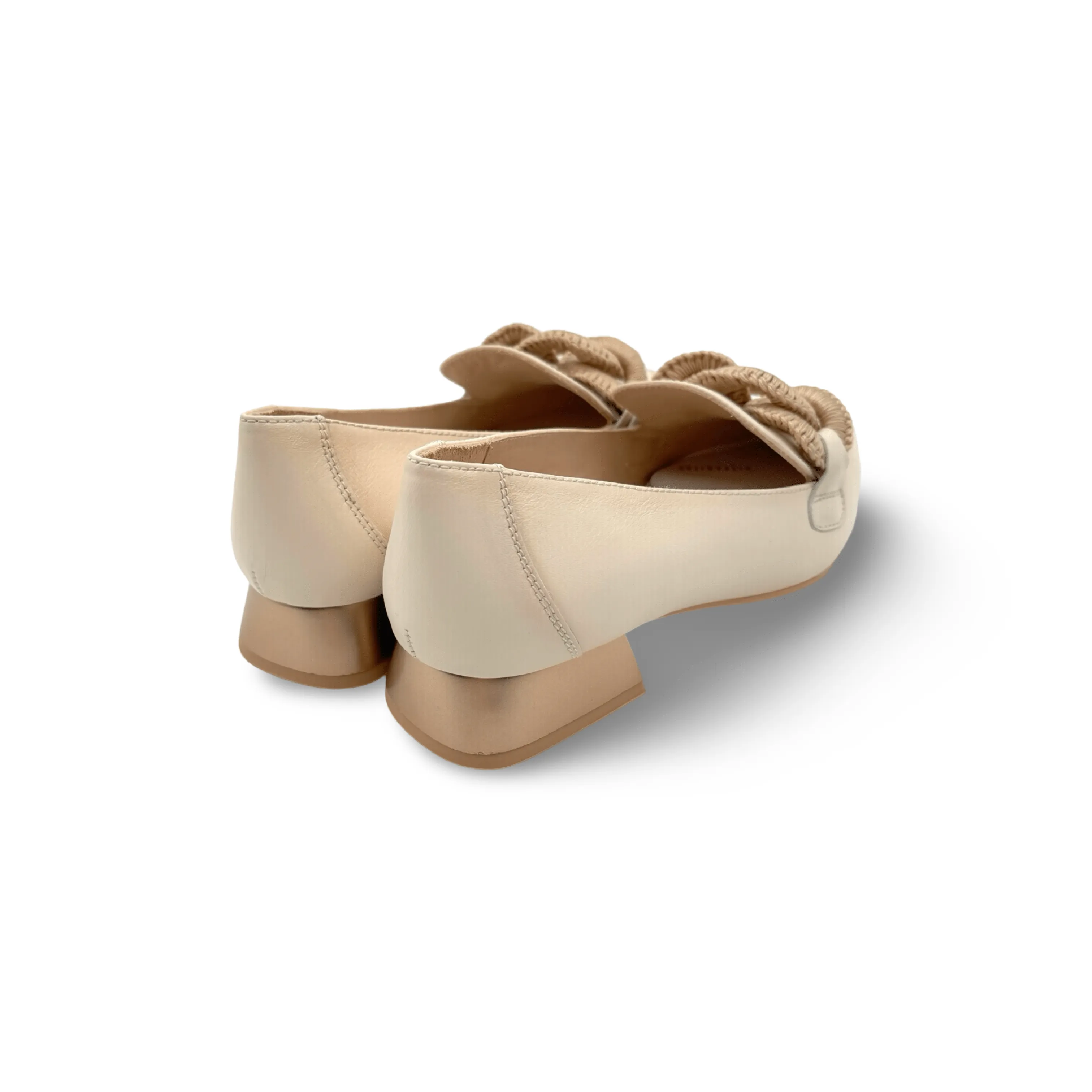Dali Off White Flat