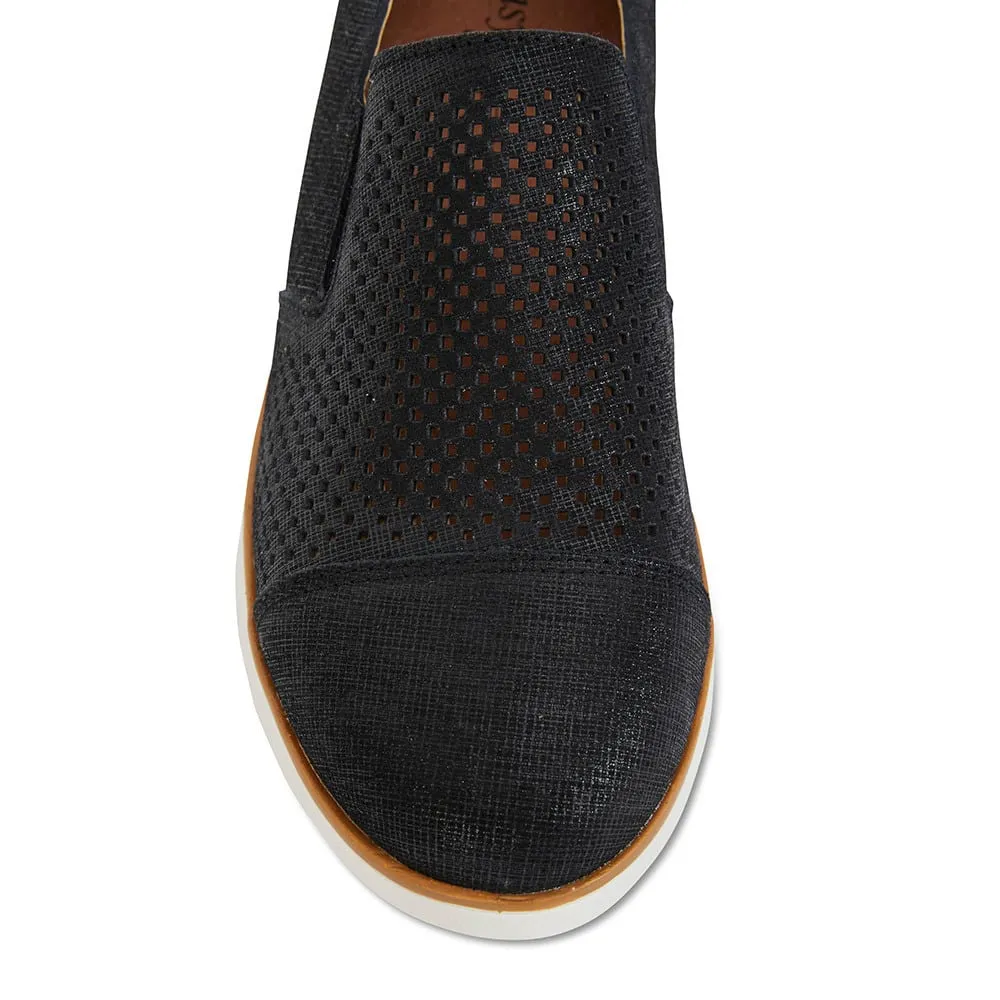Davis Sneaker in Black Leather