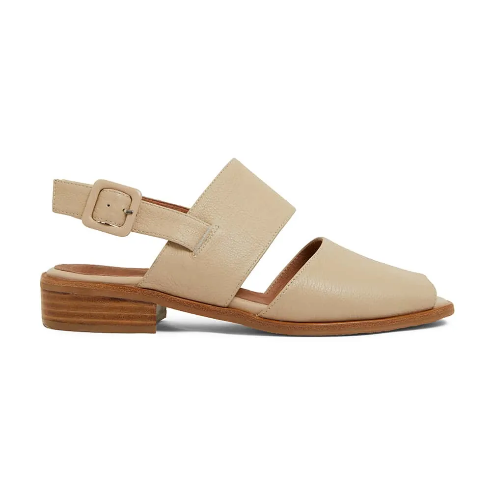 Drew Sandal in Neutral Leather