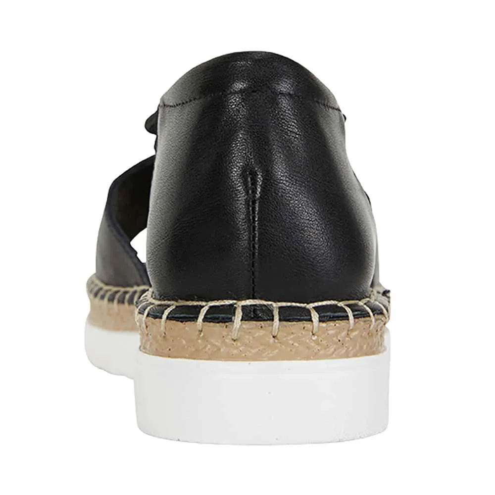 Eddie Sandal in Black Leather