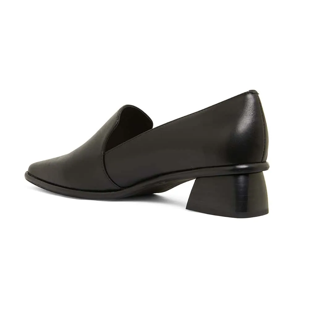 Fargo Loafer in Black Leather