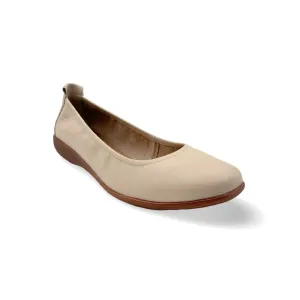 Fenja Sand Leather Flat