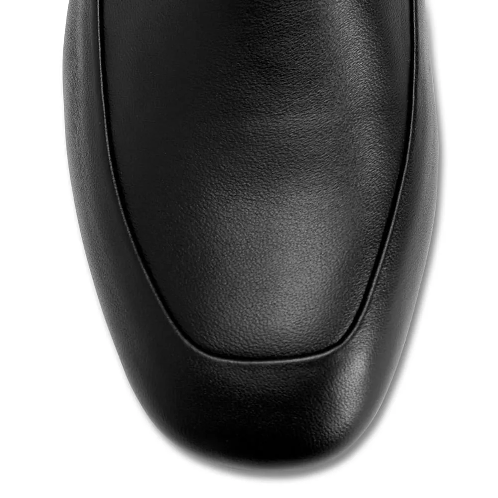 Fifi Loafer in Black Leather