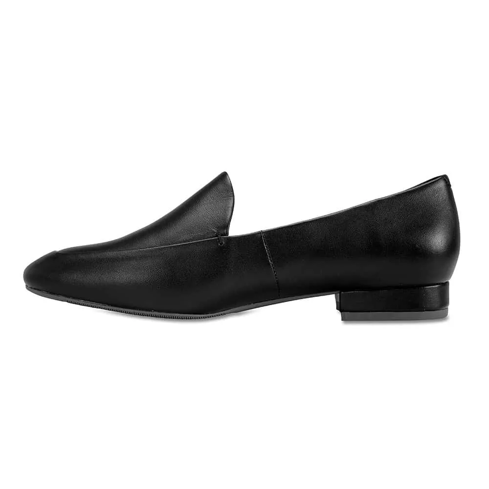 Fifi Loafer in Black Leather
