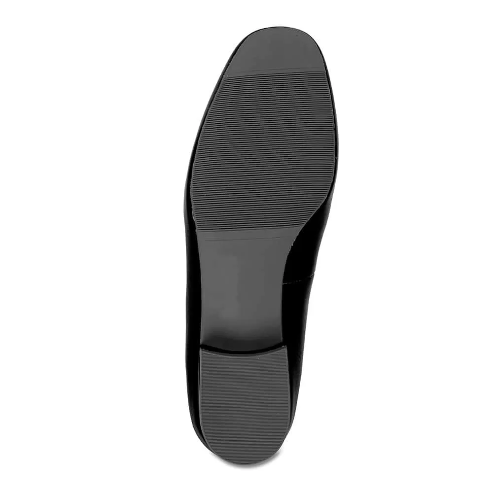 Fifi Loafer in Black Leather