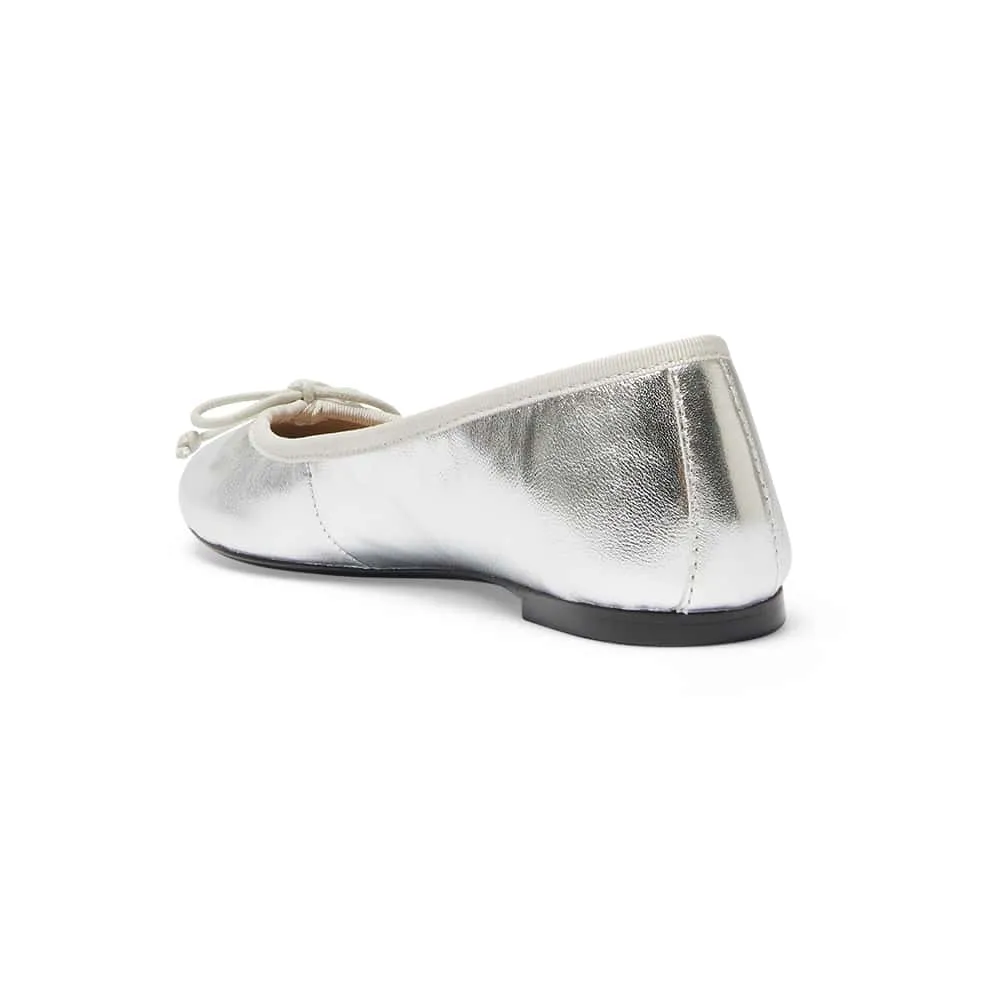 Fonteyn Flat in Silver Metallic Leather