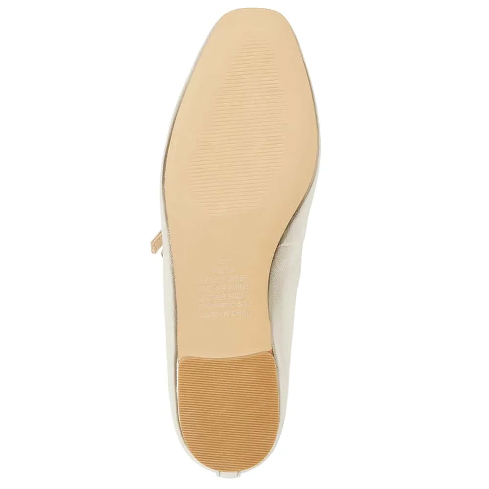 Freda Flat in Gold Metallic Leather