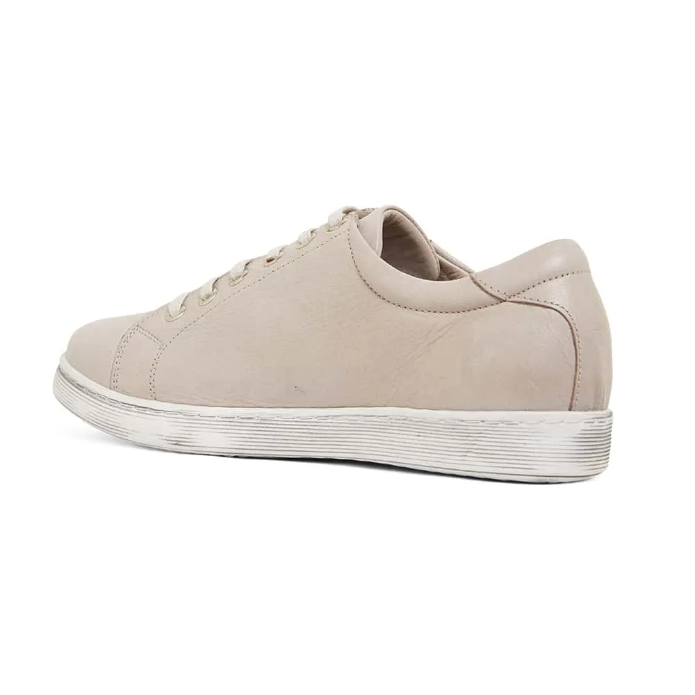 Grand Sneaker in Light Grey Leather
