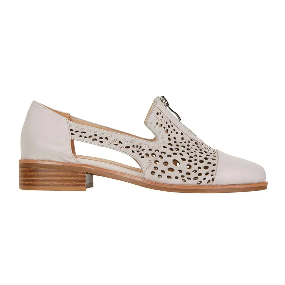 Hanover Loafer in Pale Pink Leather