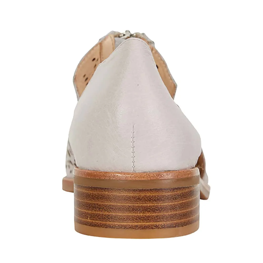 Hanover Loafer in Pale Pink Leather