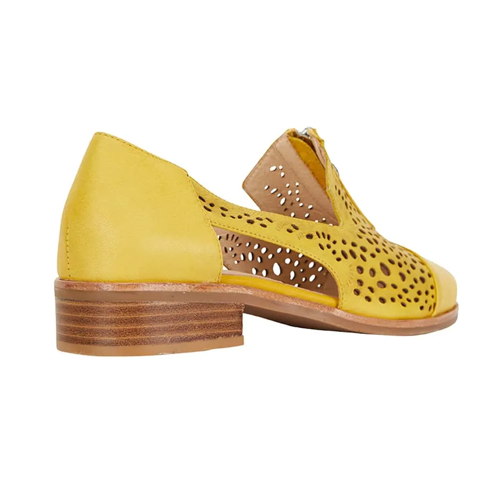 Hanover Loafer in Yellow Leather