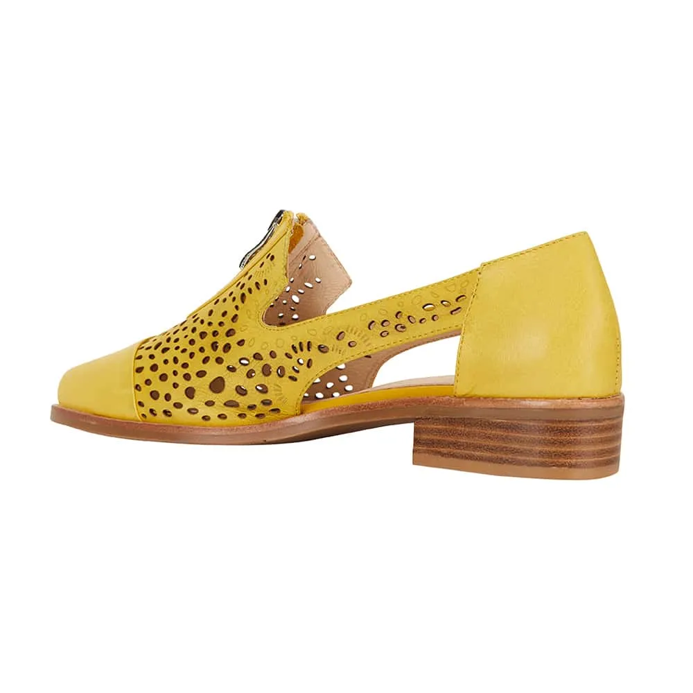 Hanover Loafer in Yellow Leather