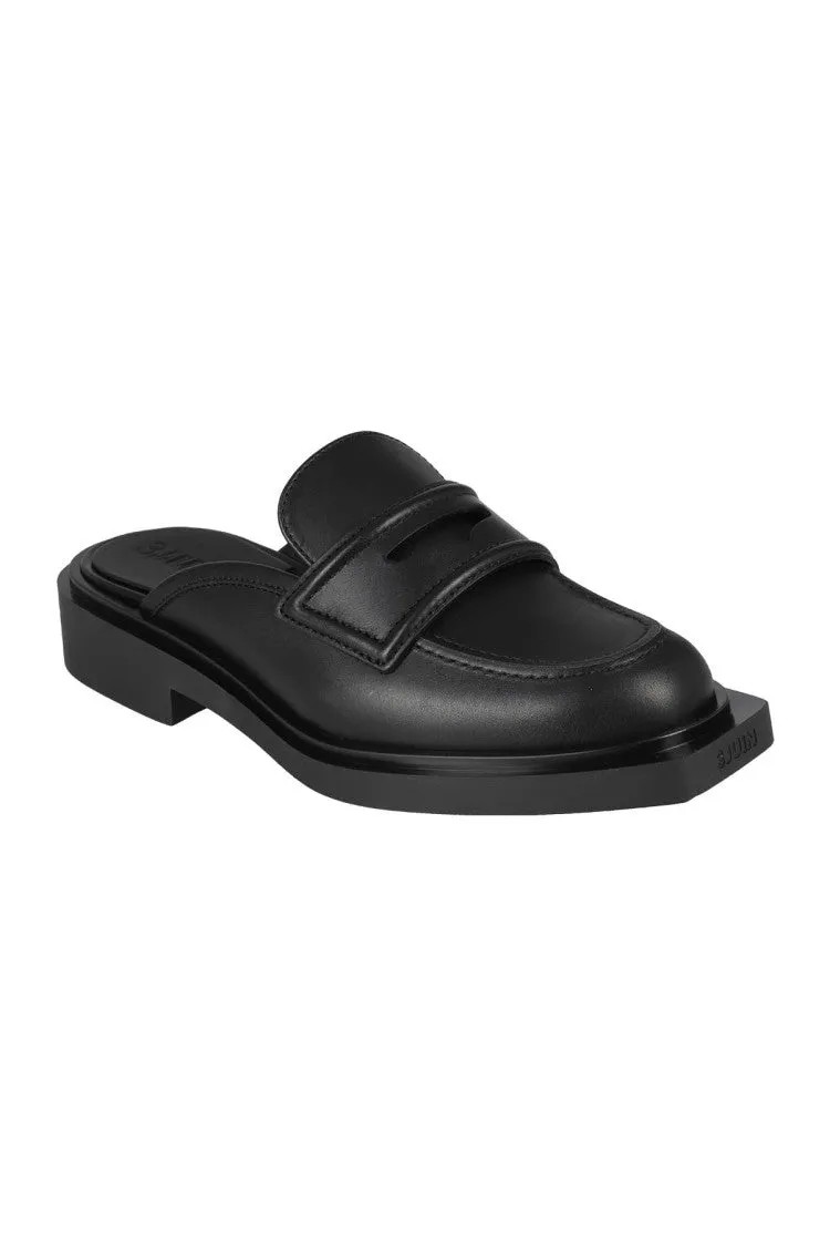 Ibiza Sabot Moccasin Model In Black