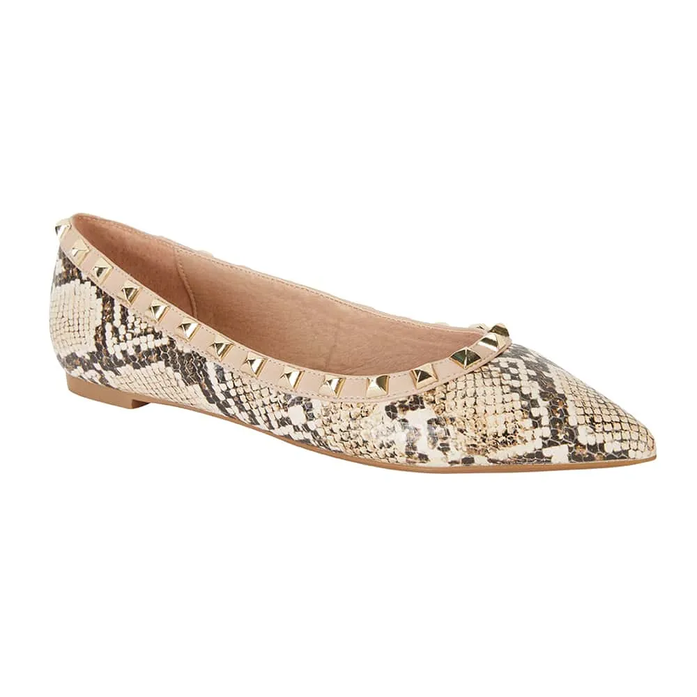 Iggy Flat in Natural Leather