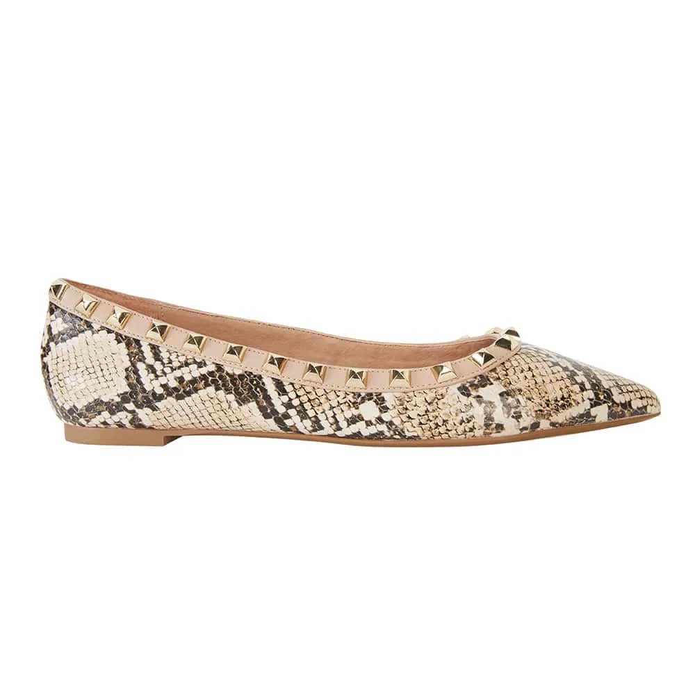 Iggy Flat in Natural Leather