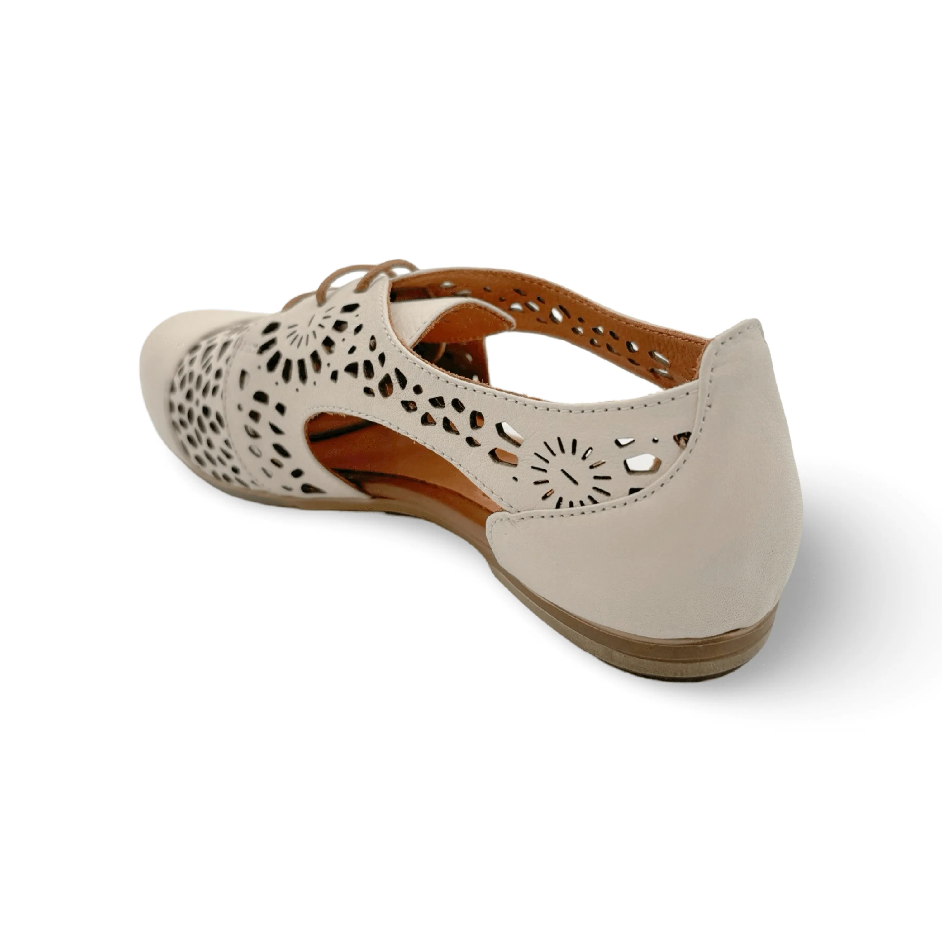Kenan Cream Lace Up Flat