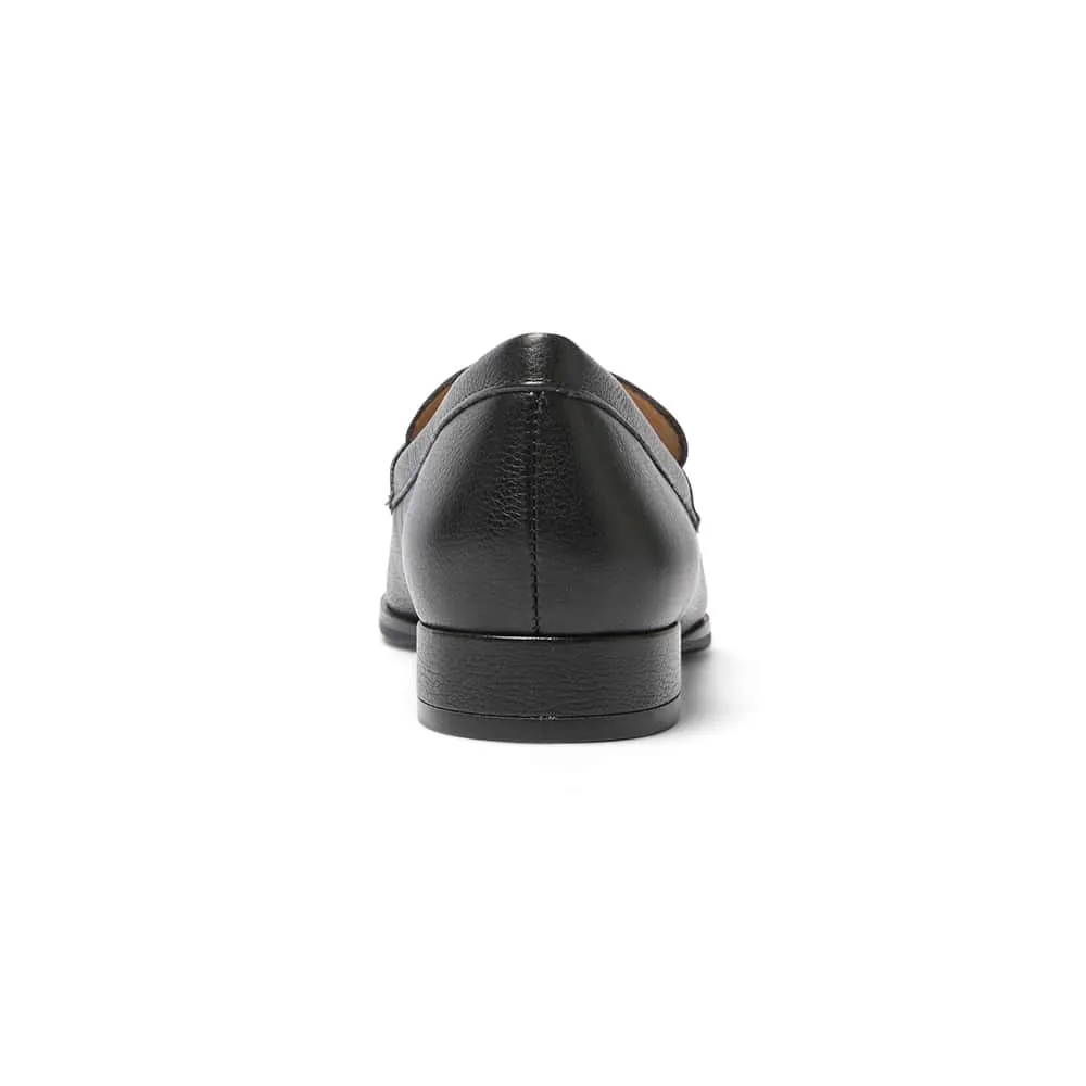 Logan Loafer in Black Leather