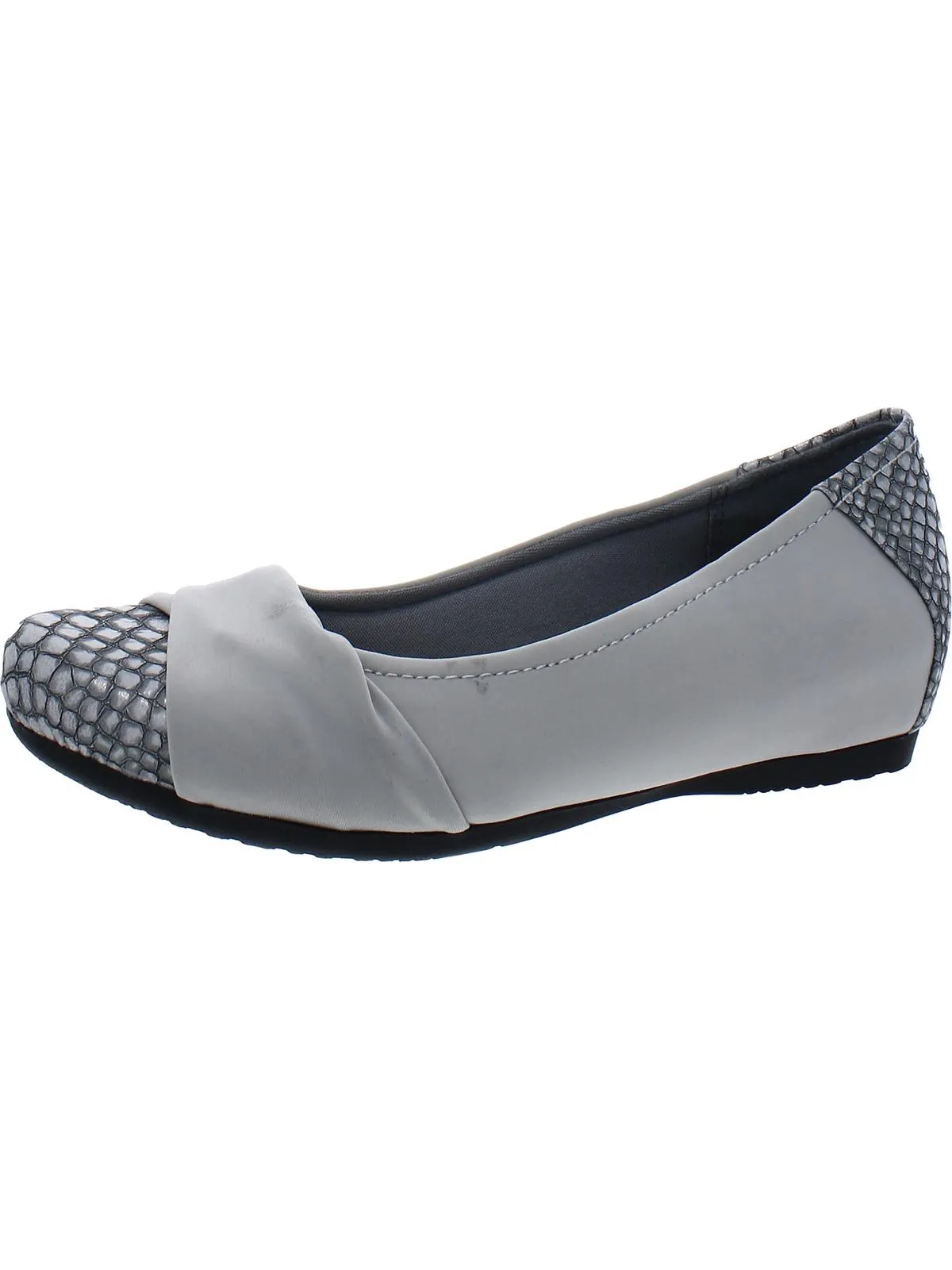 Mitsy Womens Faux Leather Twist Front Ballet Flats
