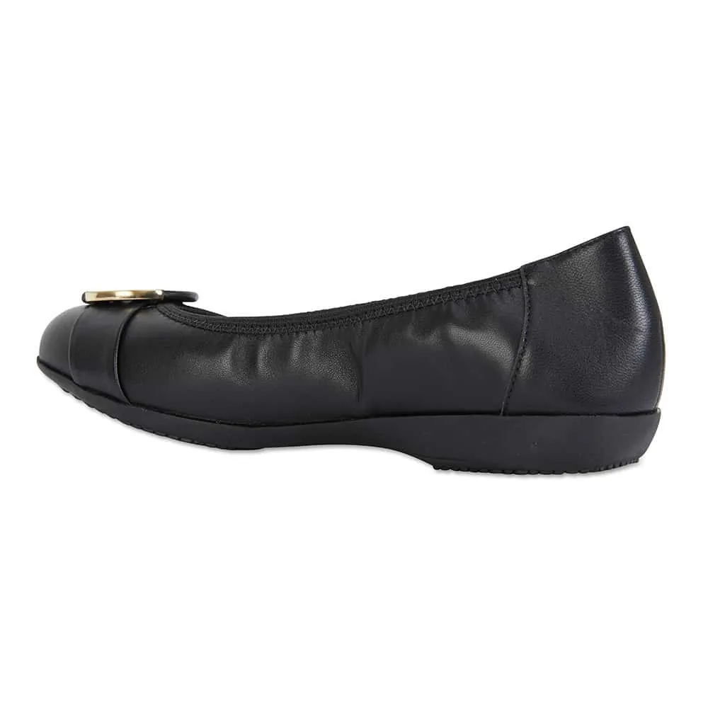 Nadine Flat in Black Leather