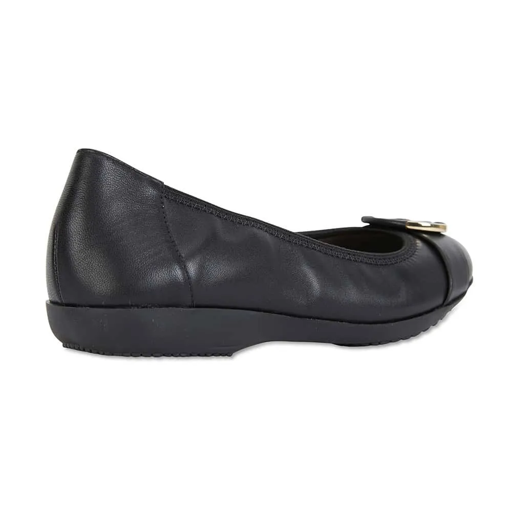 Nadine Flat in Black Leather