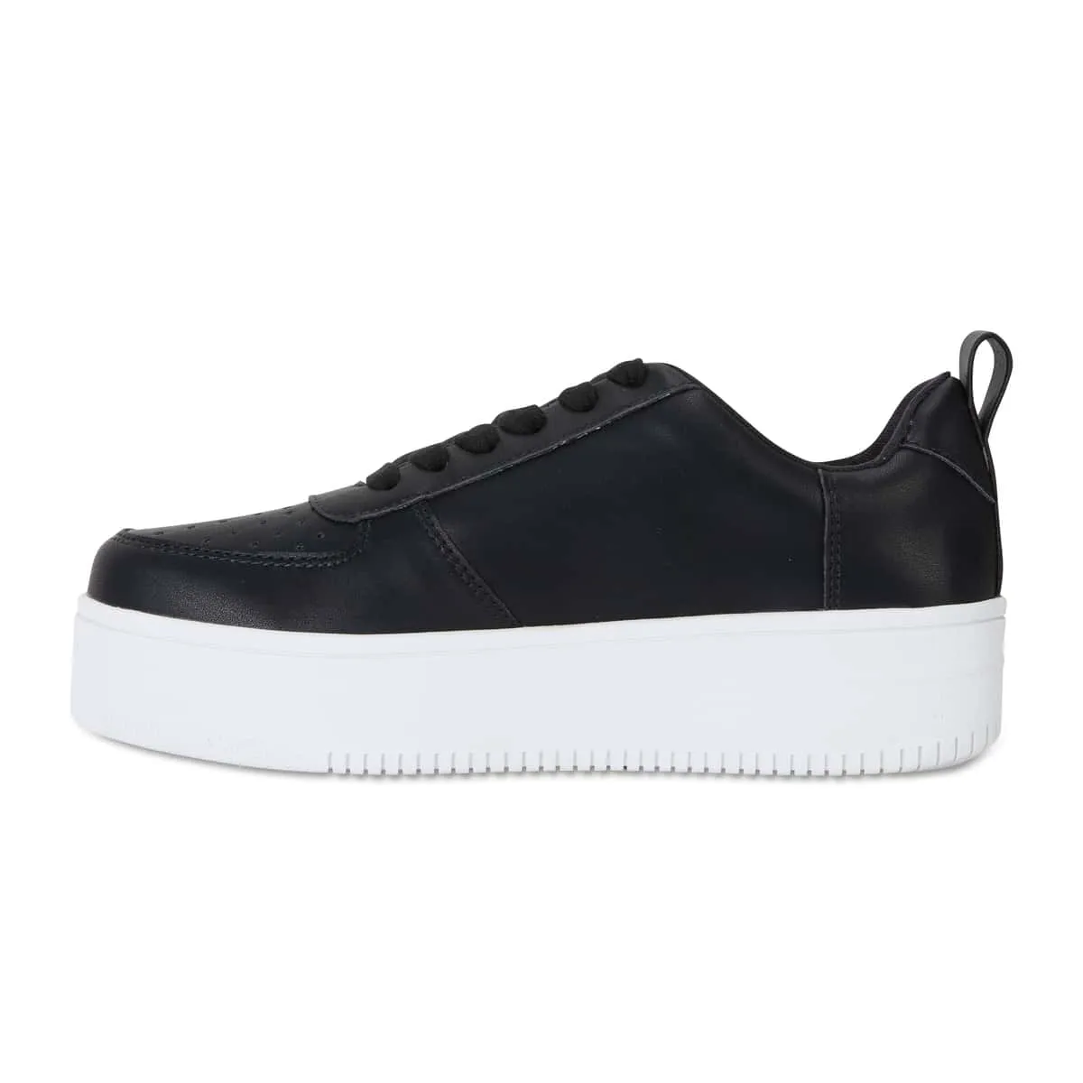 Peppy Sneaker in Black