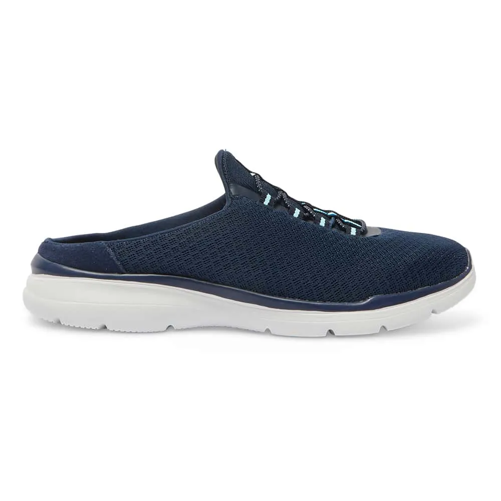 Quest Flat in Navy