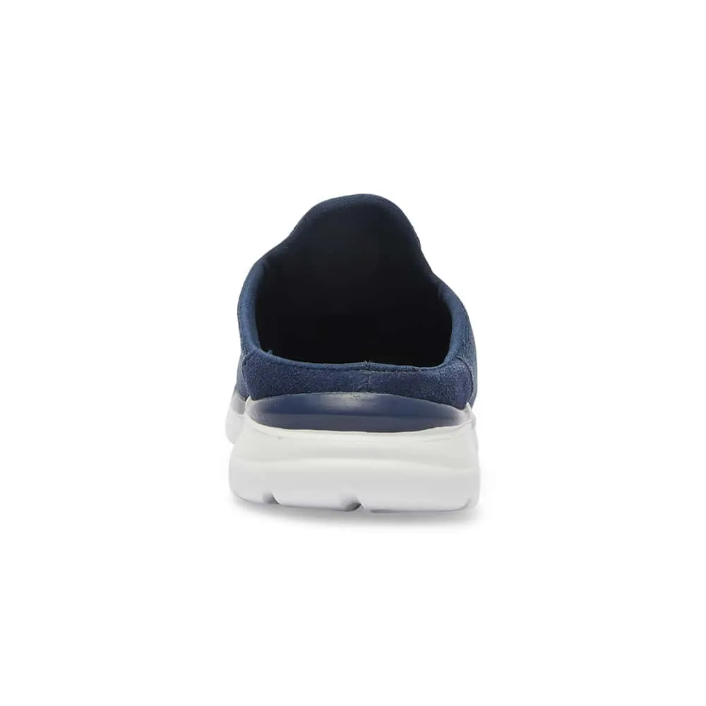 Quest Flat in Navy