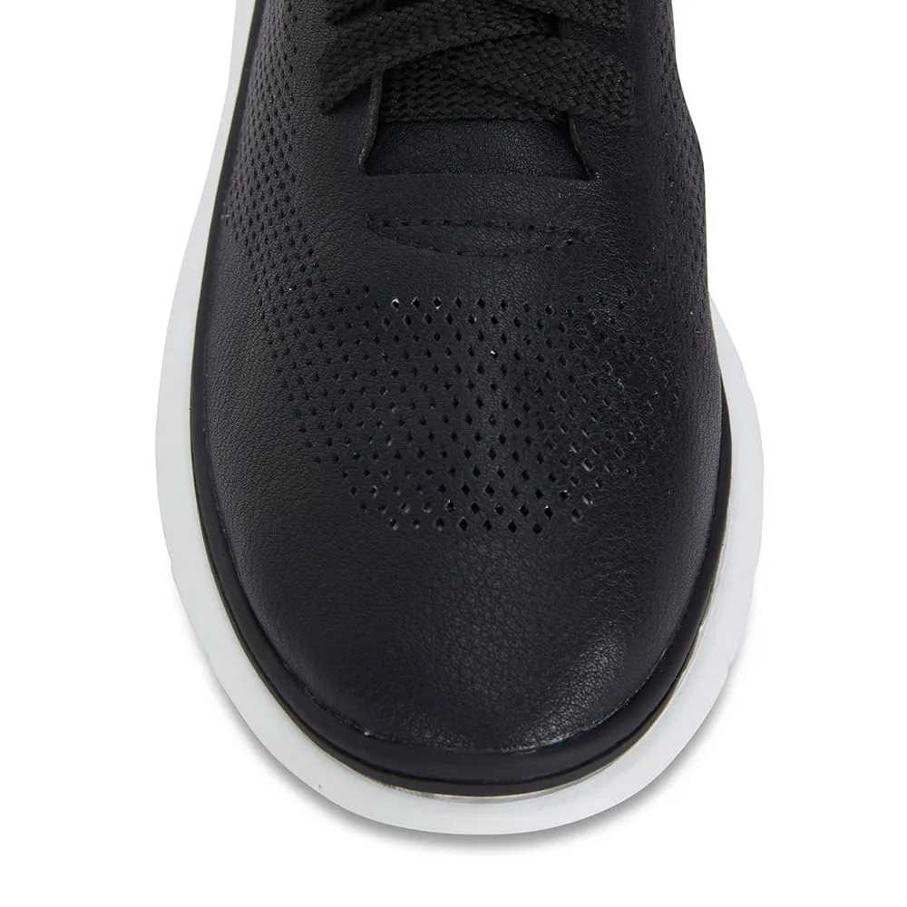 Ratio Sneaker in Black Leather