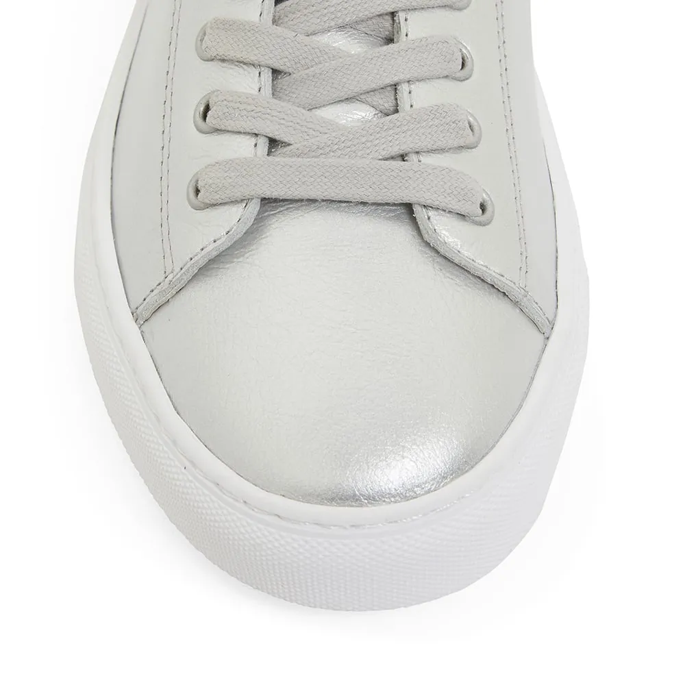 Rialto Sneaker in Silver Metallic Leather