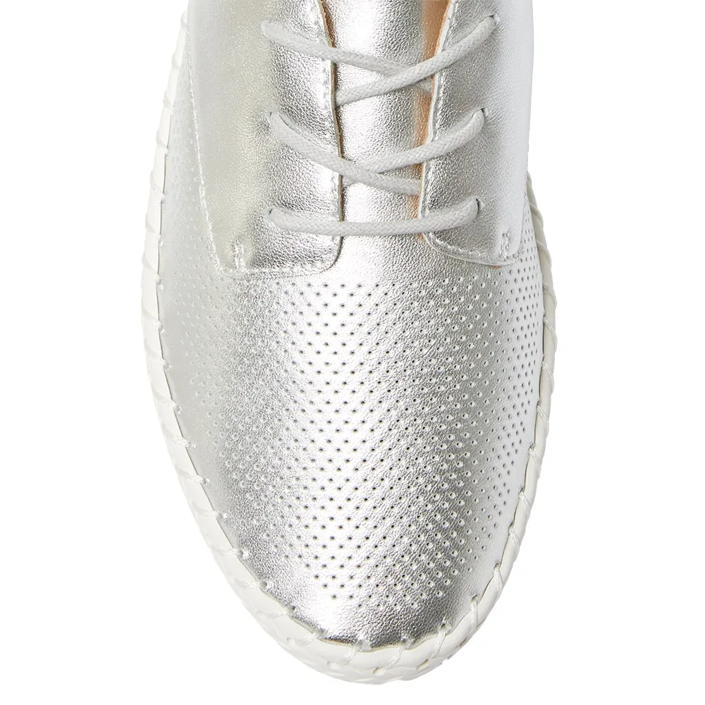 Ripley Sneaker in Silver Leather