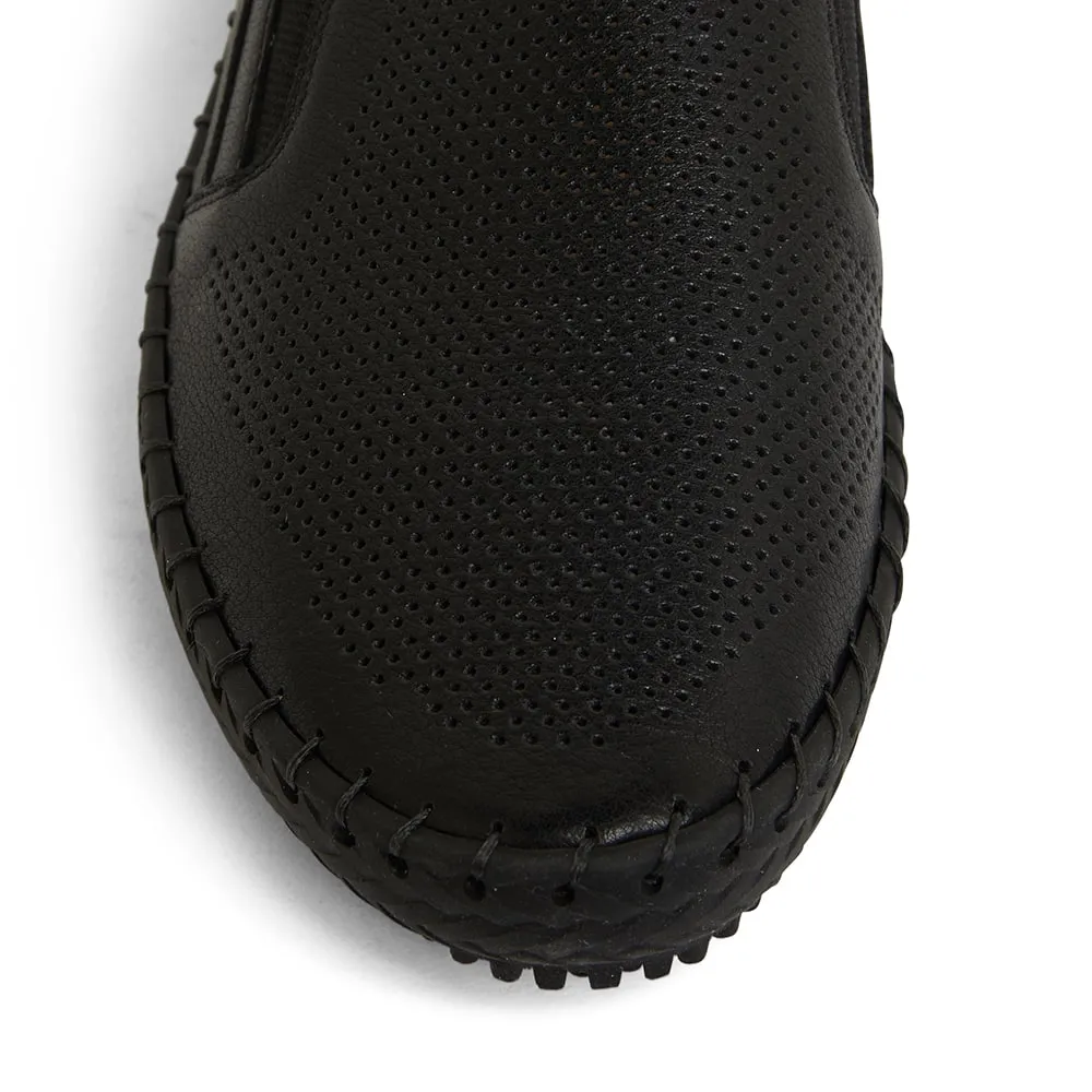 Riva Sneaker in Black On Black Leather