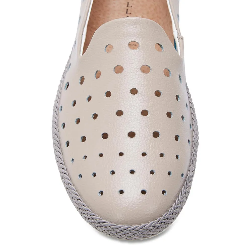 Roslyn Loafer in Mushroom Leather