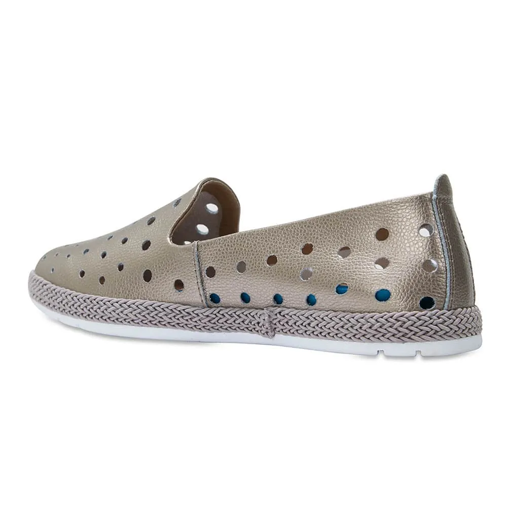Roslyn Loafer in Pewter Leather