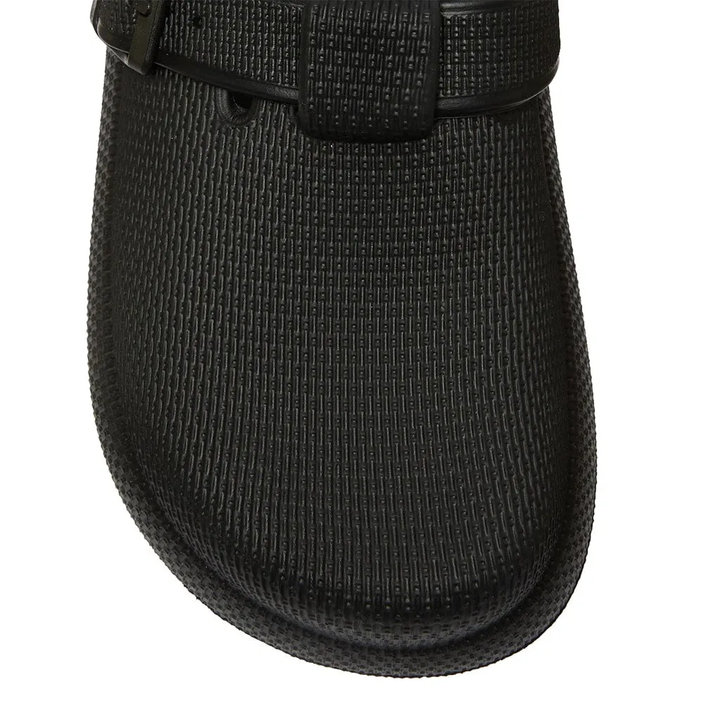 Sahara Flat in Black On Black