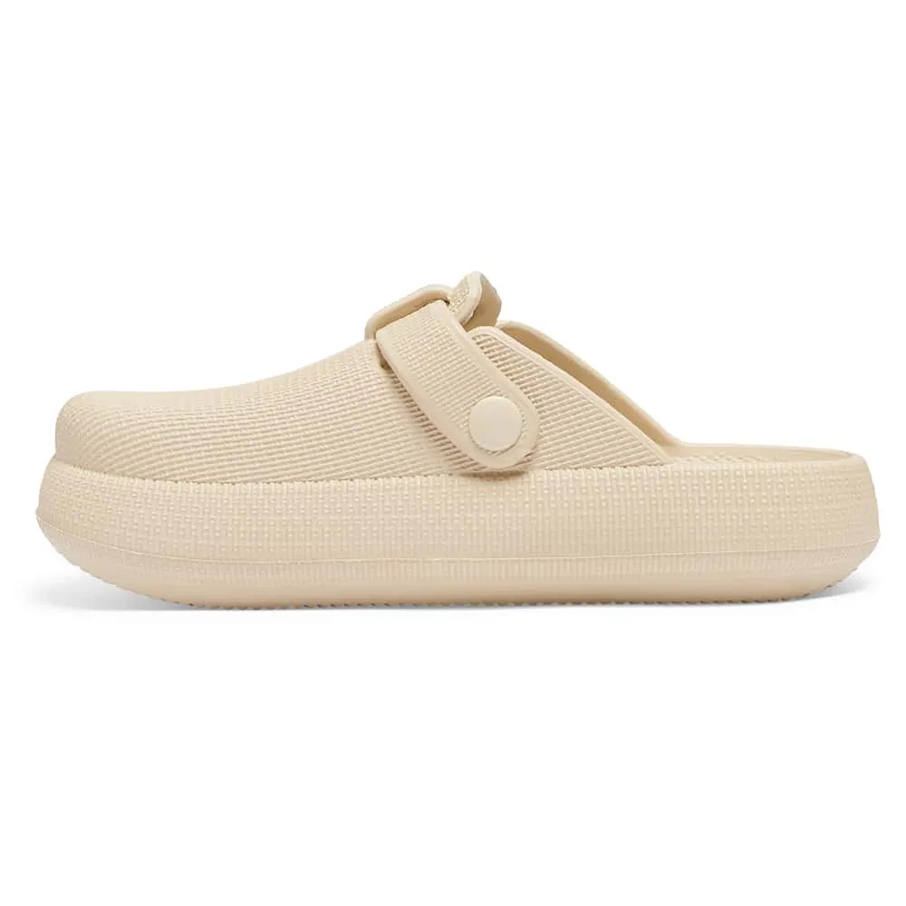 Sahara Flat in Taupe Smooth