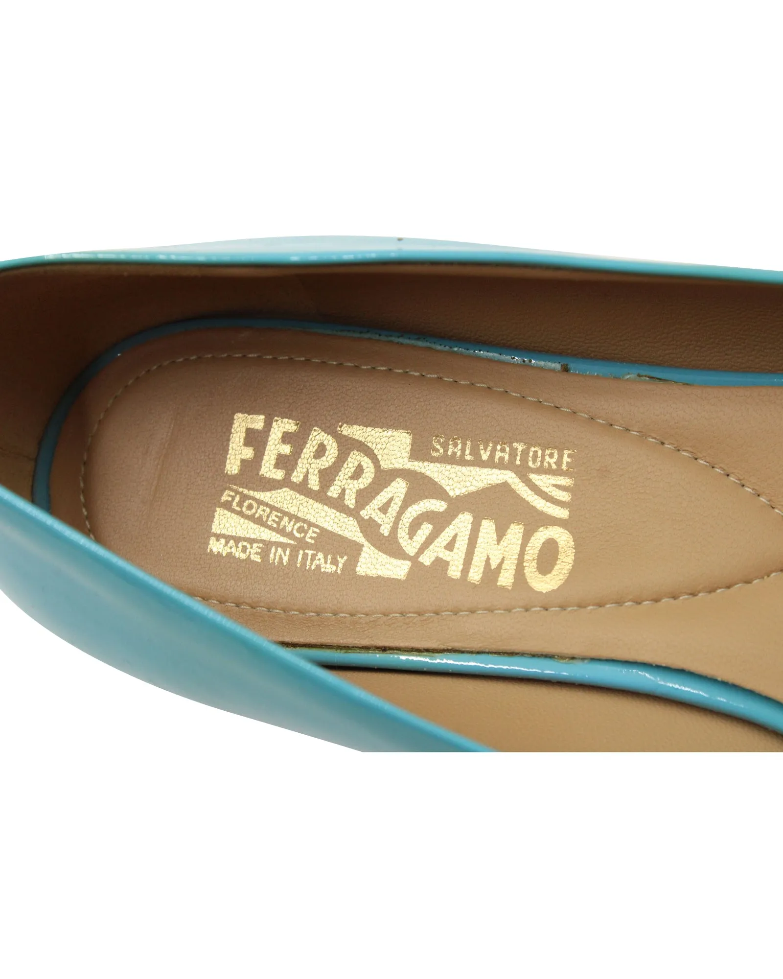 Salvatore Ferragamo Vara Bow Flats in Blue Patent Leather