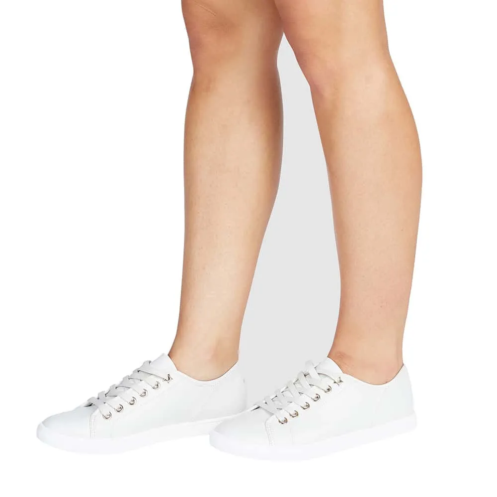 Street Sneaker in White