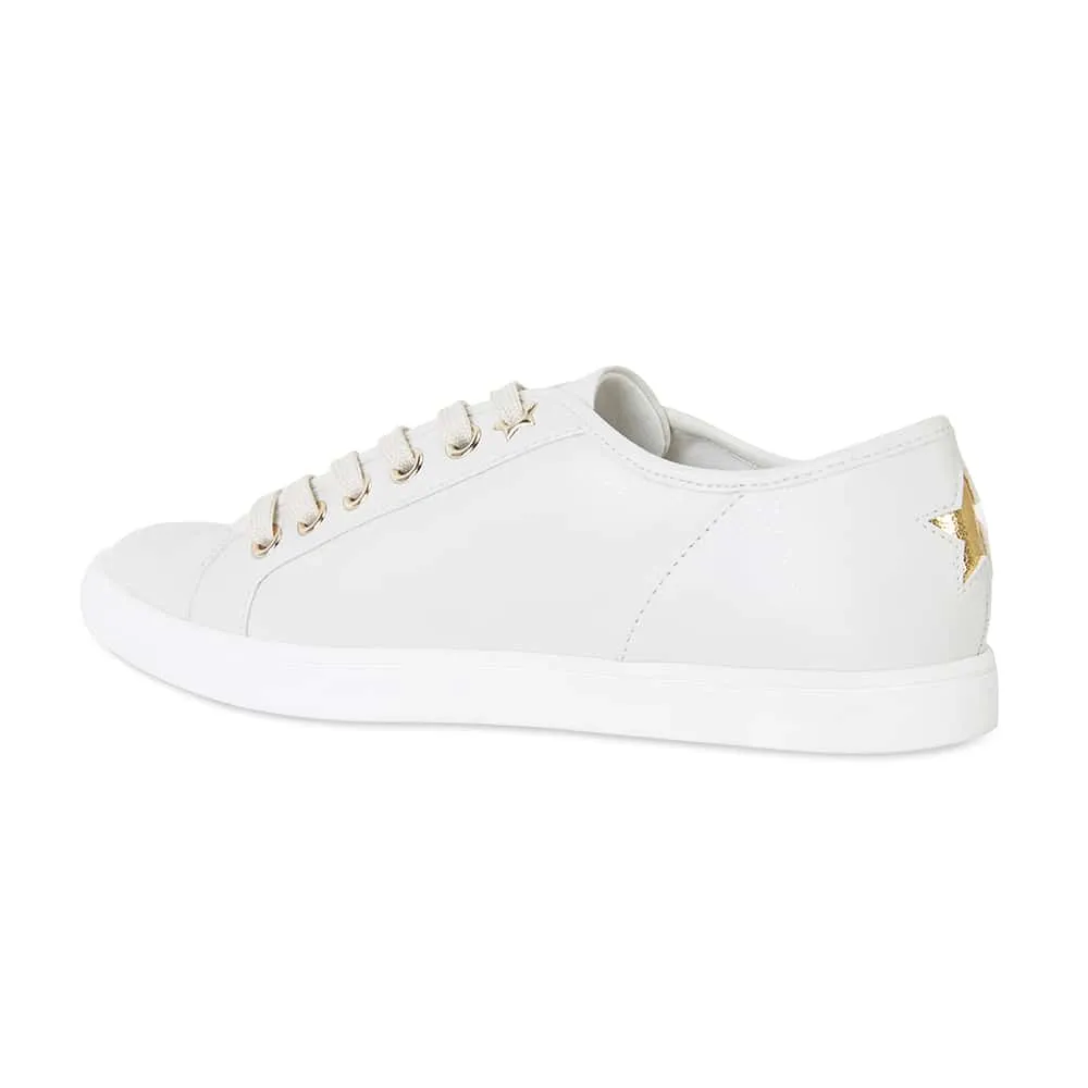 Street Sneaker in White