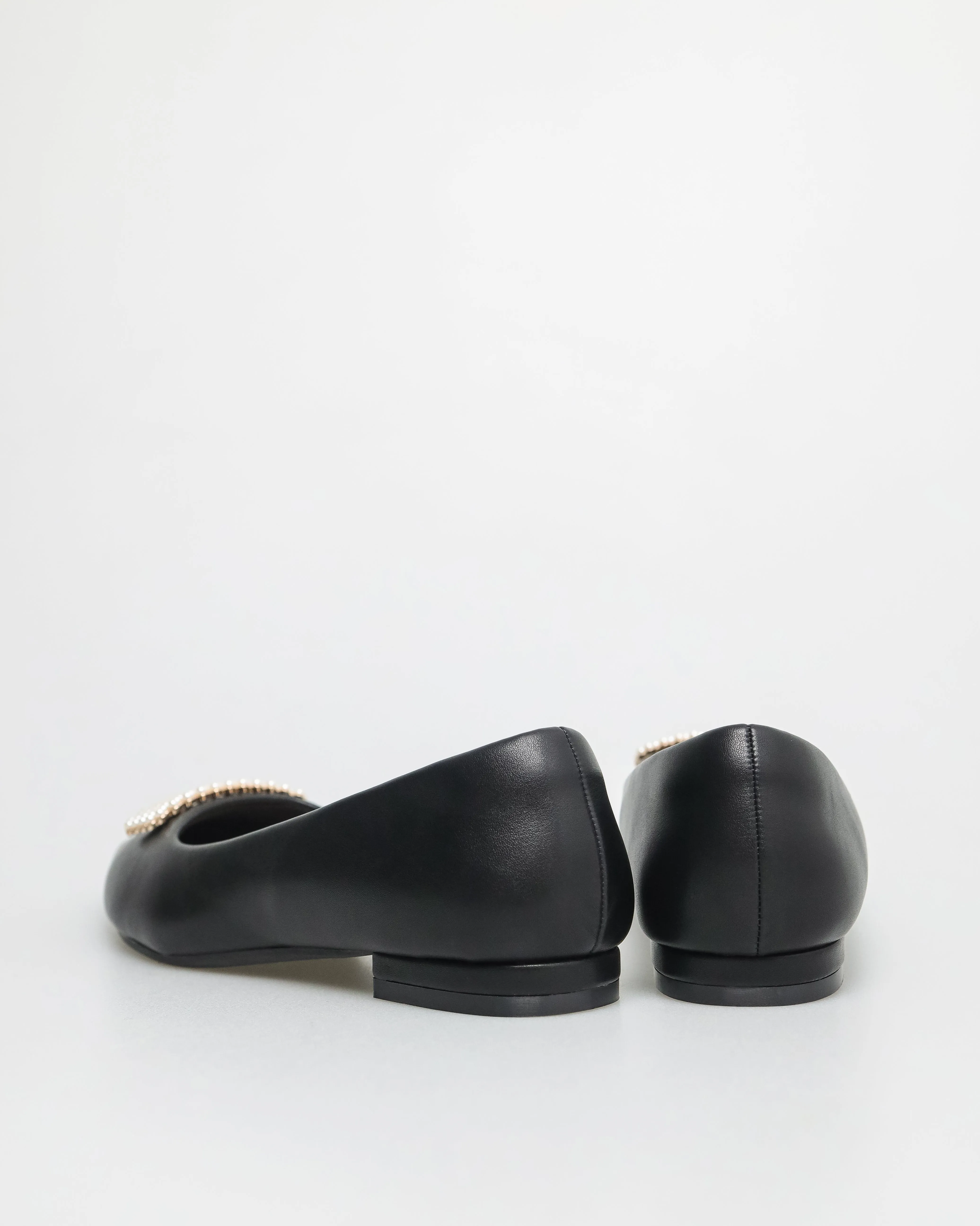 Tomaz NN201 Ladies Pointed-Toe Flats
