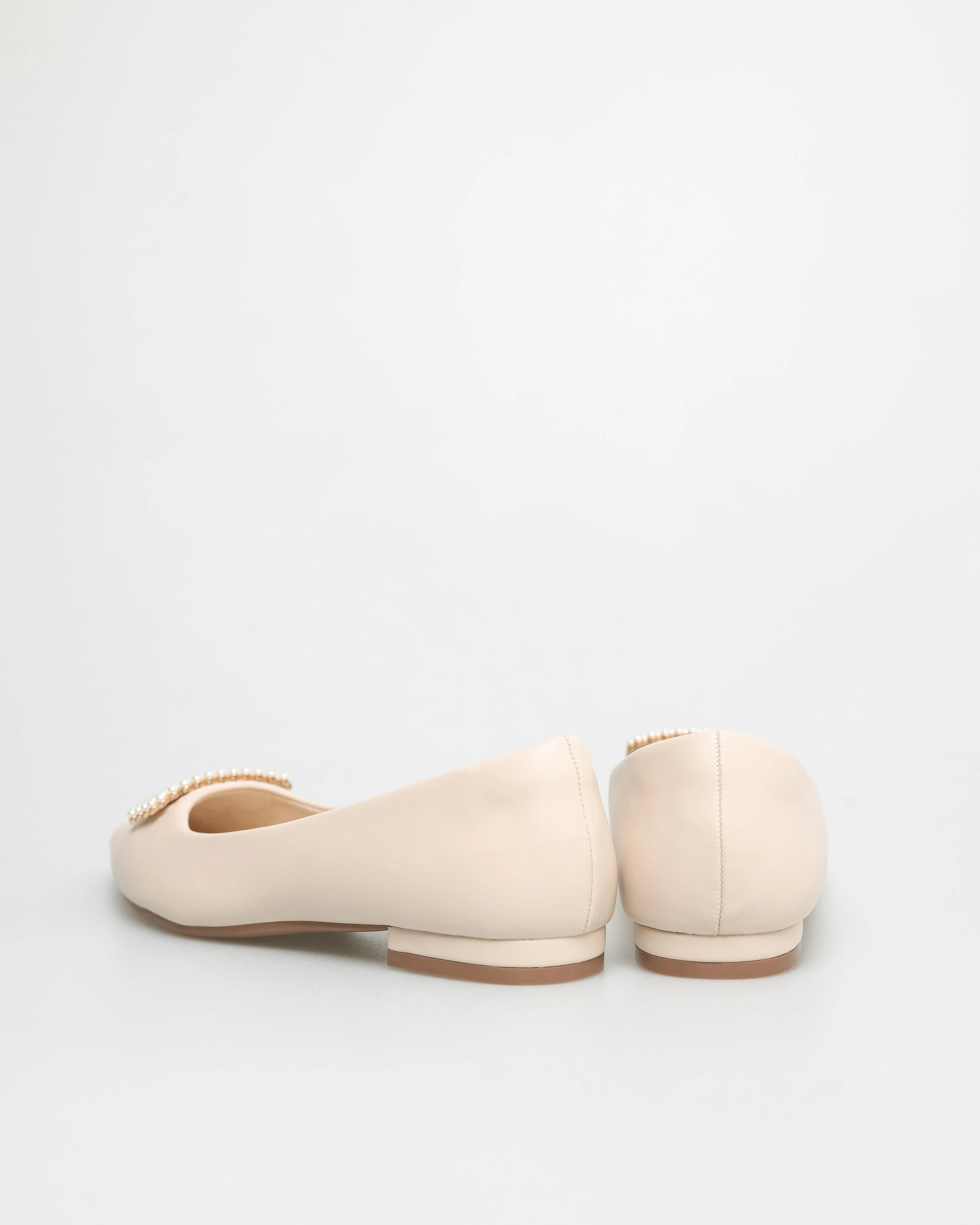 Tomaz NN201 Ladies Pointed-Toe Flats