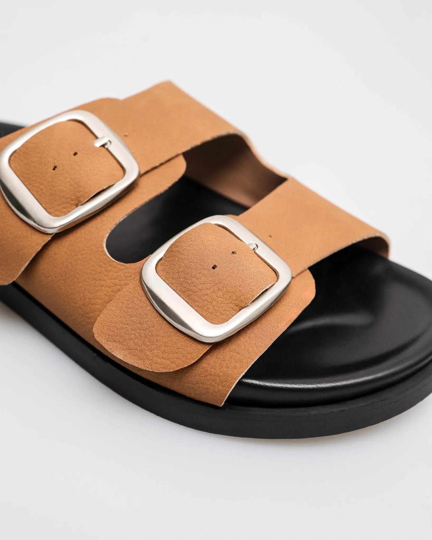 Tomaz NN456 Ladies Cozy Buckle Sandal