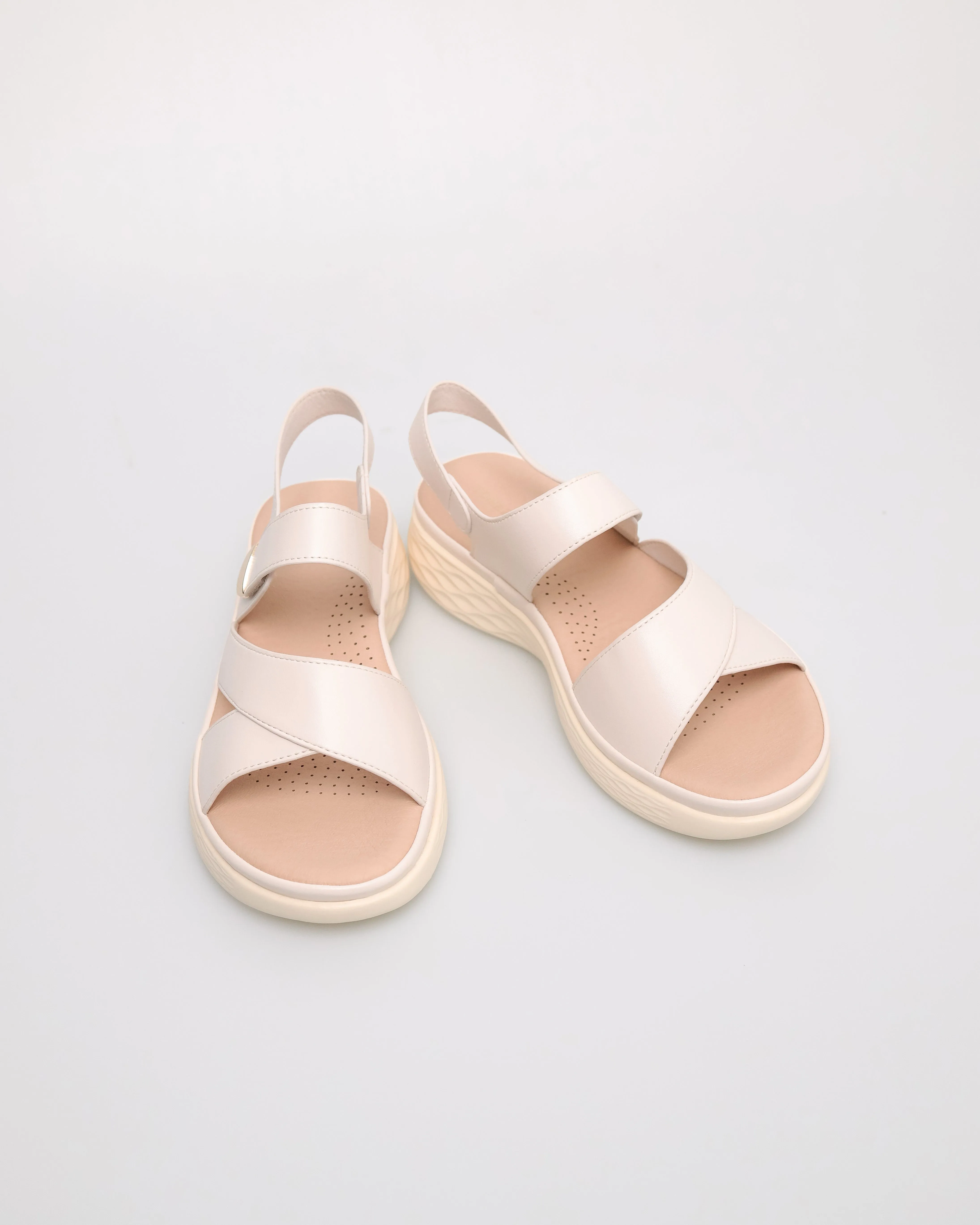 Tomaz NN498 Ladies Crossover Striders Sandals