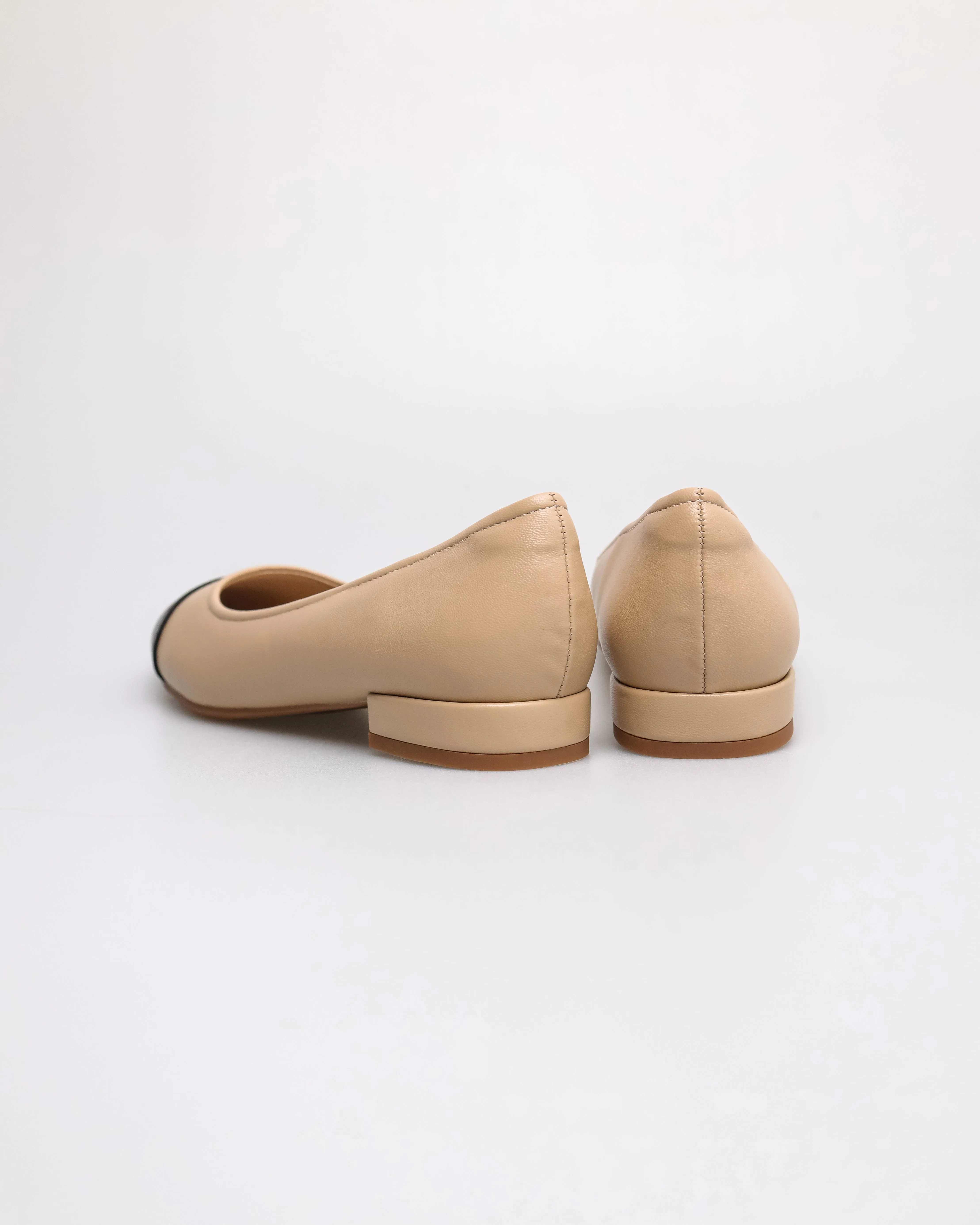 Tomaz YX238 Ladies Captoe Flats